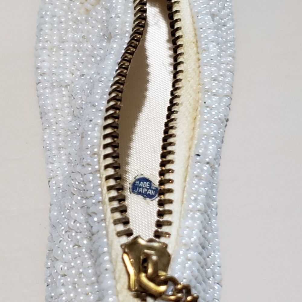 White slipper - hand beaded- 467 - Picture 4 of 5